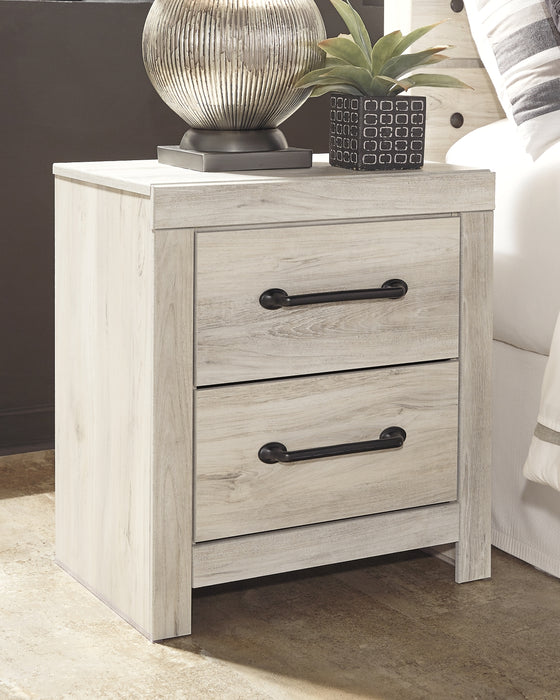 Cambeck King Panel Bed with Mirrored Dresser and 2 Nightstands